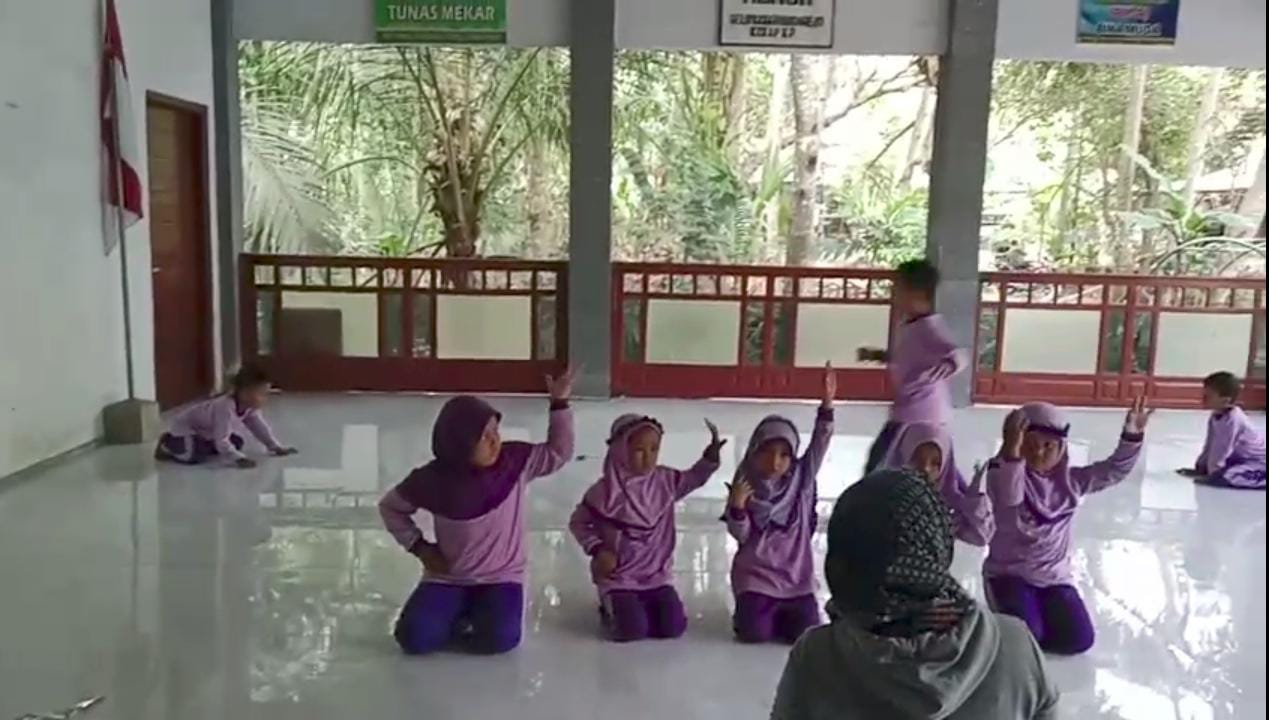 TK ABA Selo Adakan Ekstra Tari